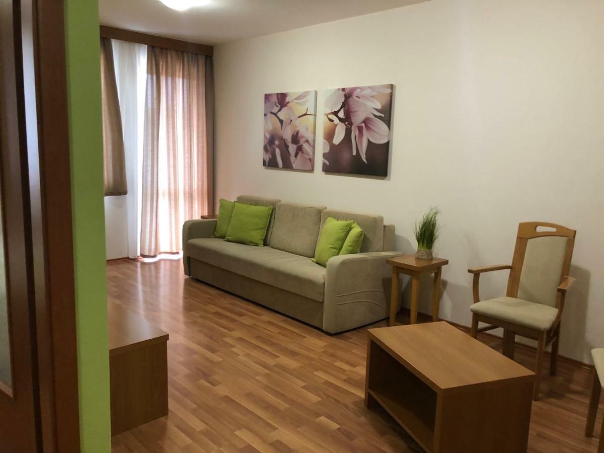 Rosemary Apartmanok, Rose, Lili, Mary1, Mary2 Hajdúszoboszló Exterior foto